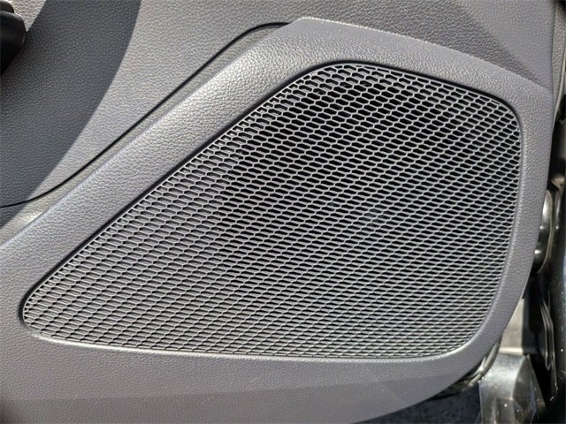 2021 Toyota Corolla Hybrid LE photo 13