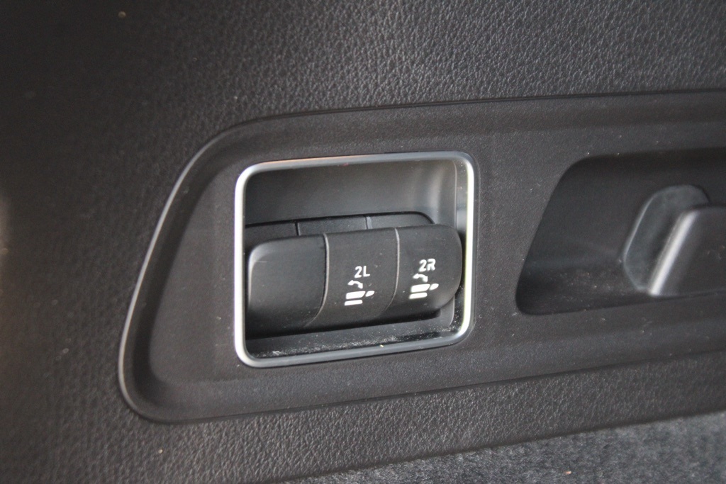 2023 Mercedes Benz GLS 580 4MATIC photo 36