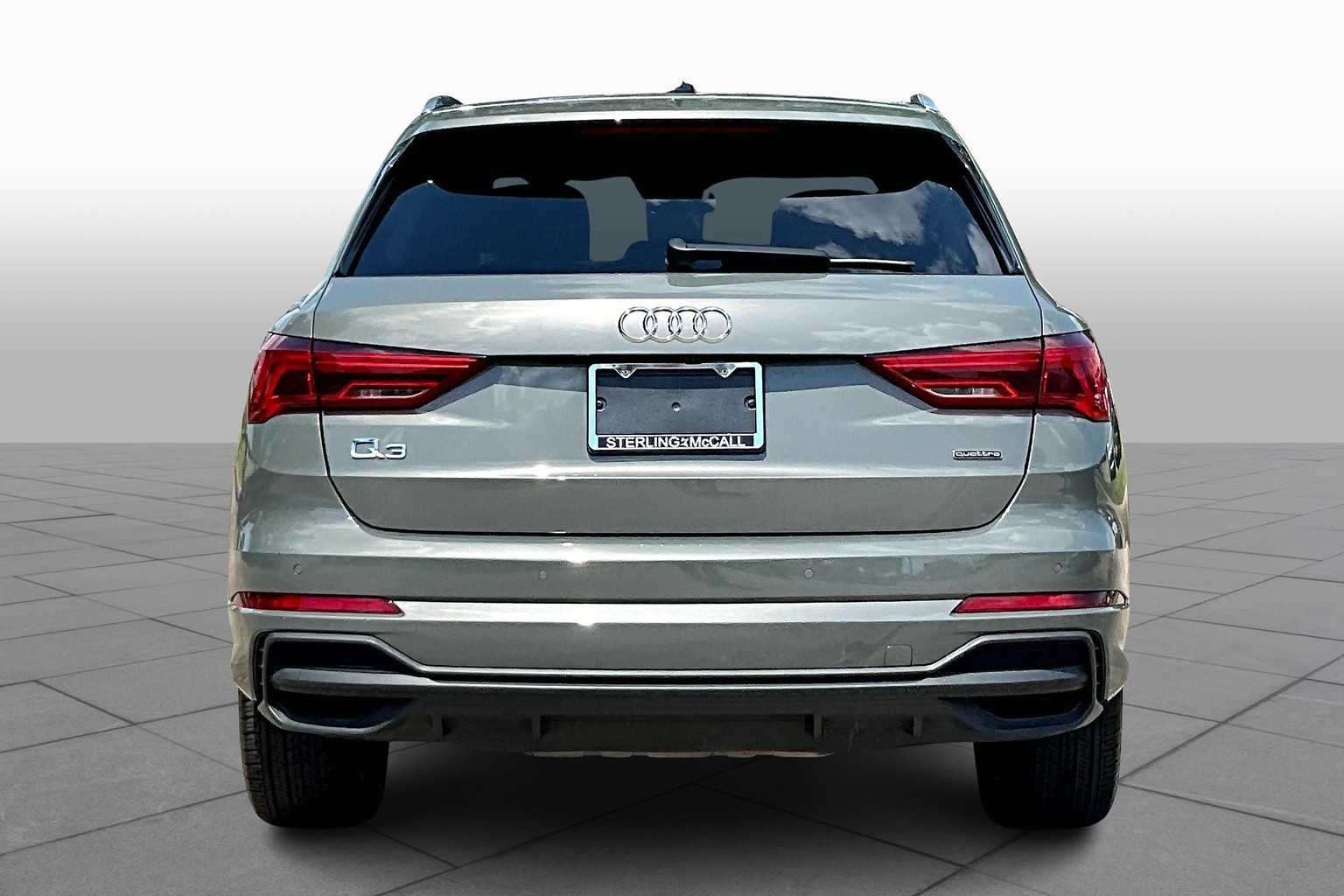 2023 Audi Q3 S line Premium photo 4