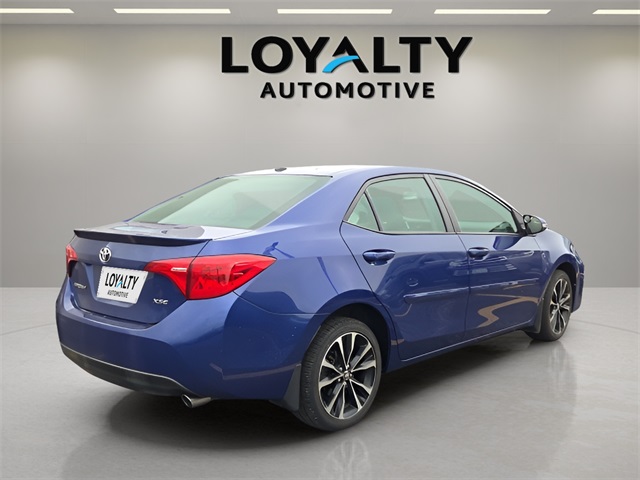 2017 Toyota Corolla XSE photo 4