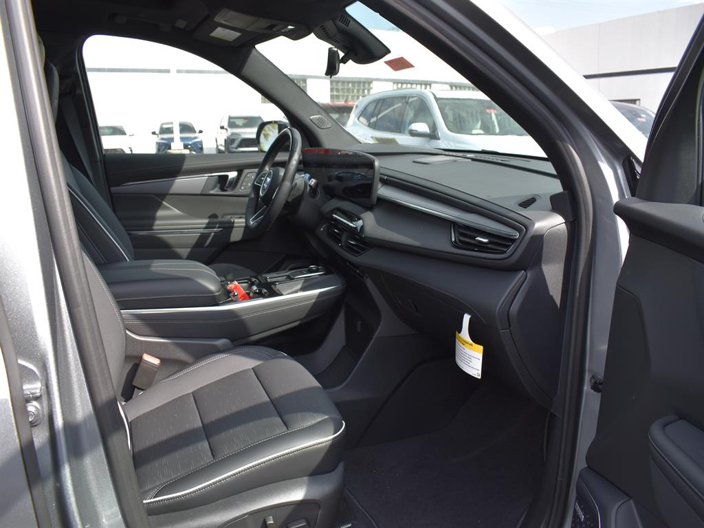 2026 Buick Enclave Sport Touring photo 3