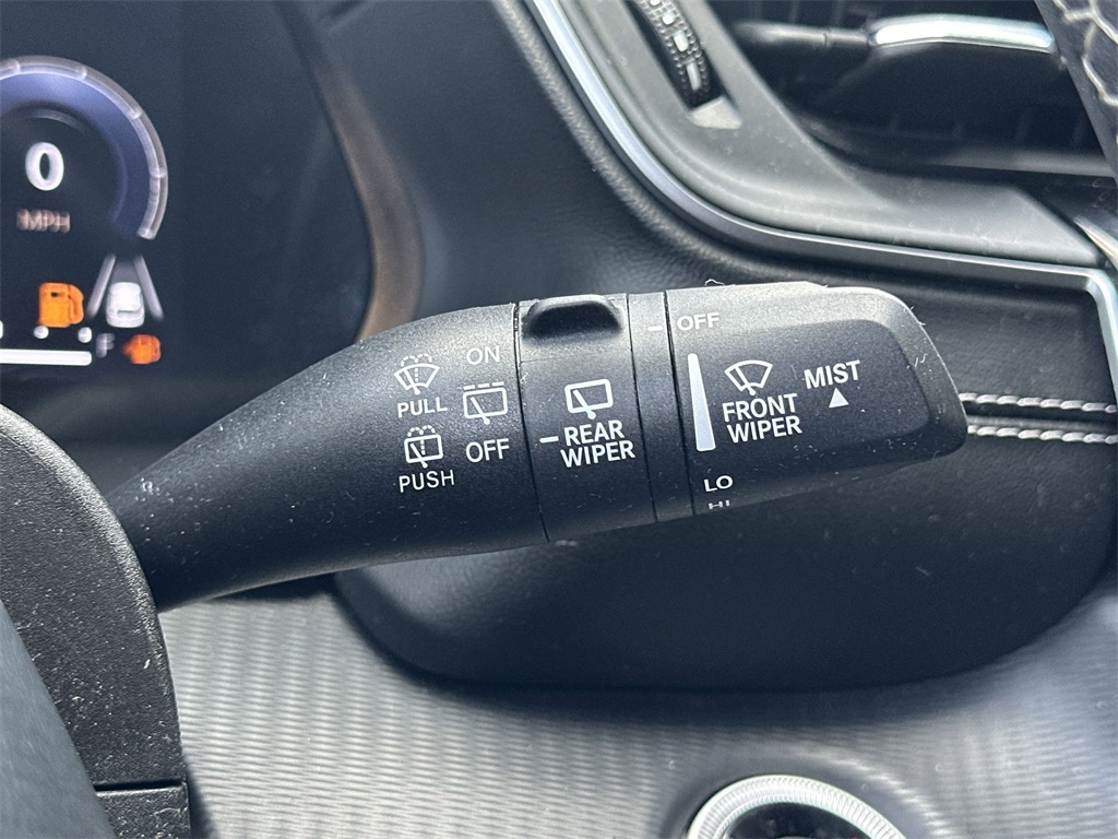 2023 Jeep Grand Cherokee Laredo photo 11