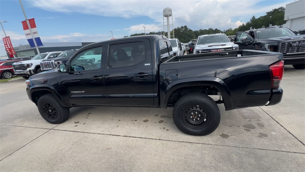 2022 Toyota Tacoma SR5 photo 6
