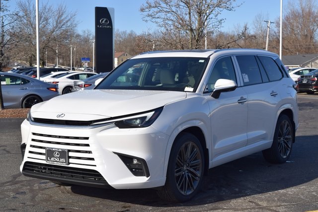 2026 Lexus TX Luxury's photo