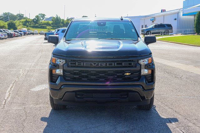 Used 2023 Black Chevrolet Custom image 2