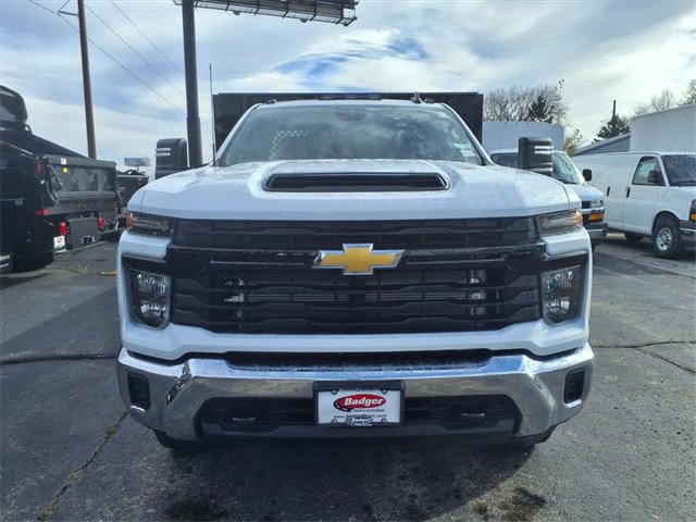 2025 Chevrolet Silverado 3500HD Work Truck photo 2