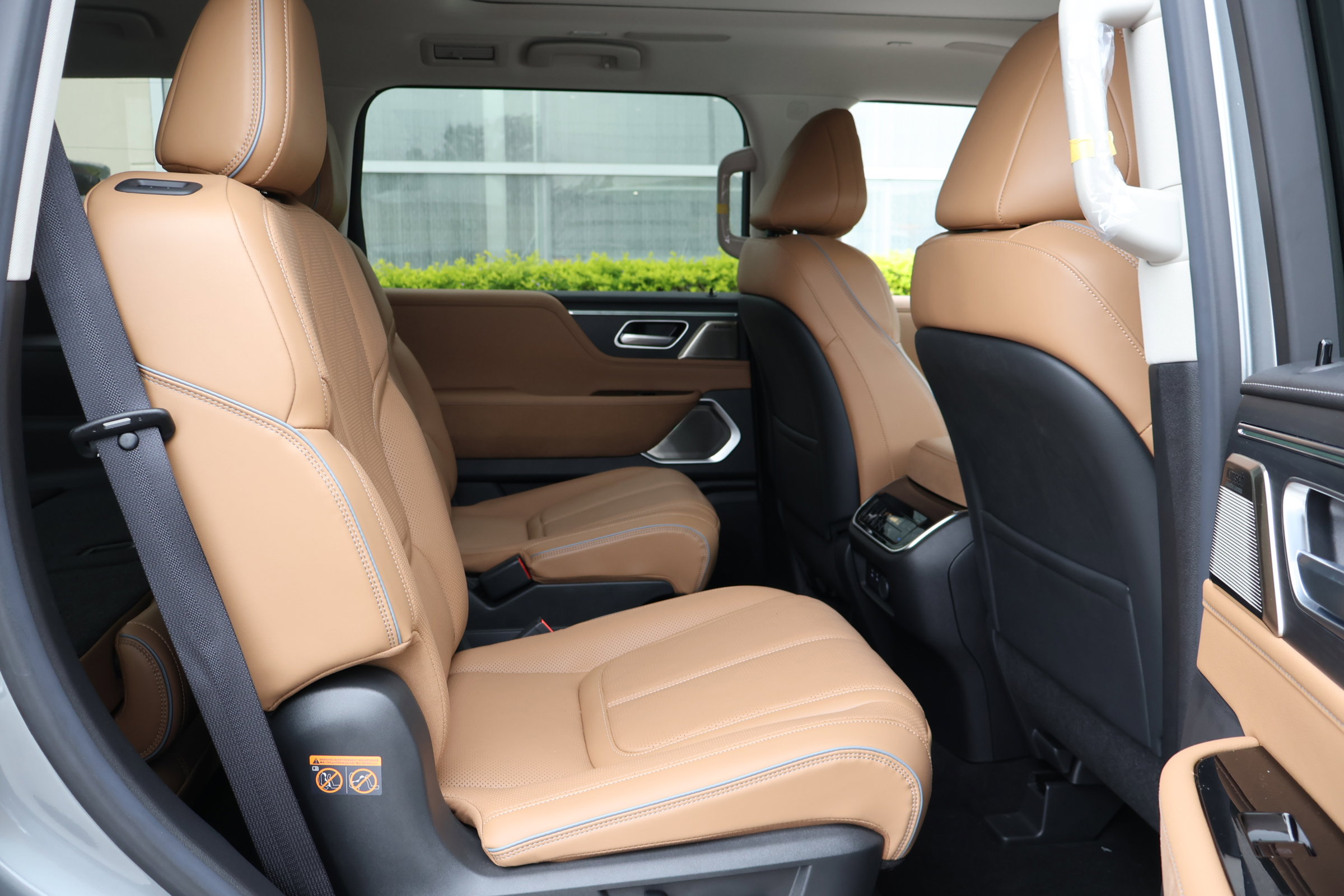 2025 Infiniti QX80 Sensory photo 20