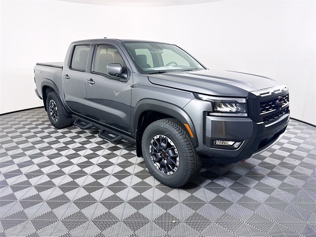 2026 Nissan Frontier PRO-4X's photo