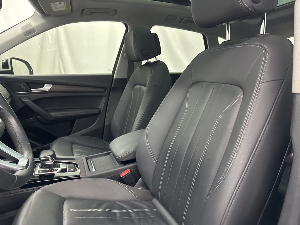 2021 Audi Q5 45 Premium Plus photo 7