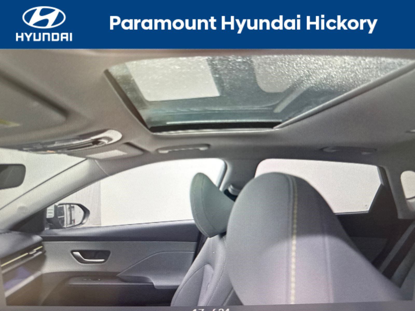 2024 Hyundai Kona Electric Limited photo 6