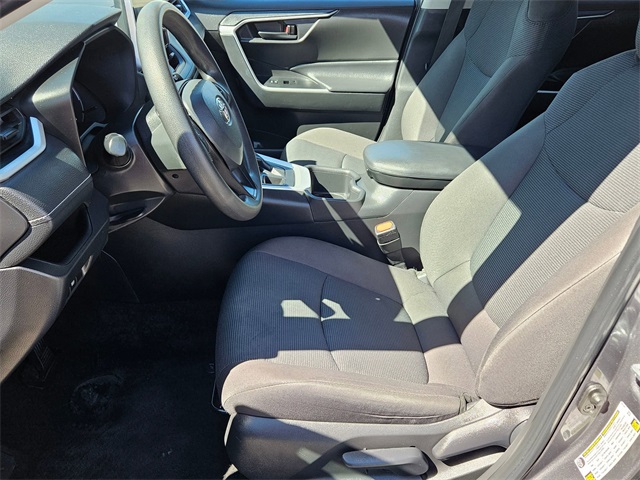 2024 Toyota RAV4 LE photo 12