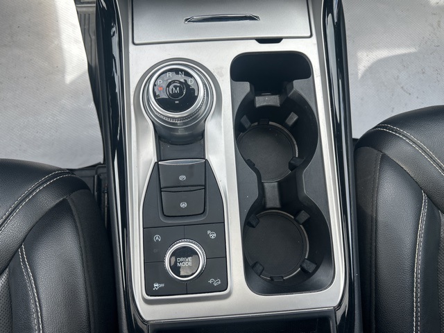 2021 Ford Explorer ST photo 22