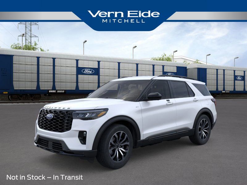 2026 Ford Explorer ST-LINE's photo