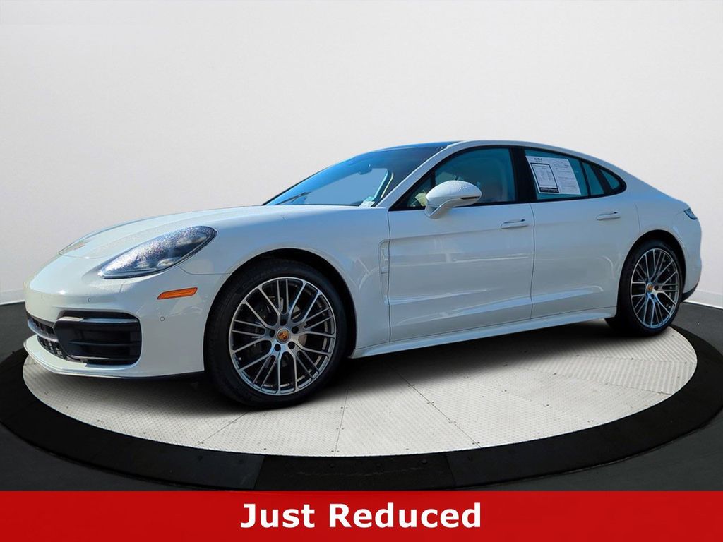 2022 Porsche Panamera Platinum Edition's photo