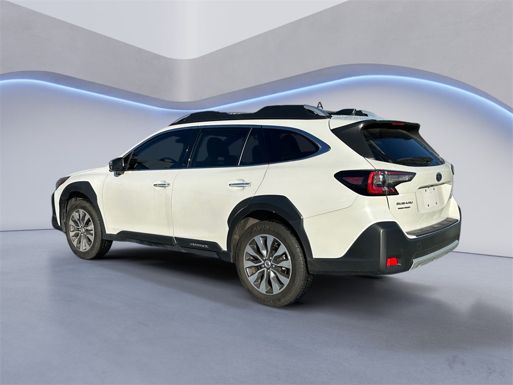 2023 Subaru Outback Touring XT photo 2
