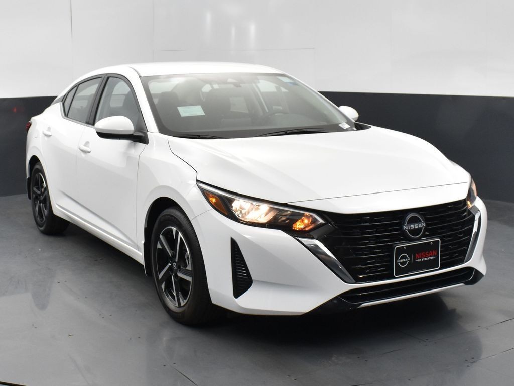 2025 Nissan Sentra SV's photo