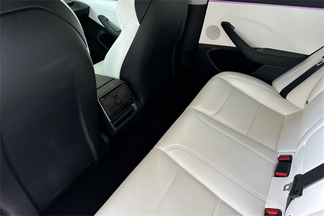 2024 Tesla Model 3 Performance photo 13