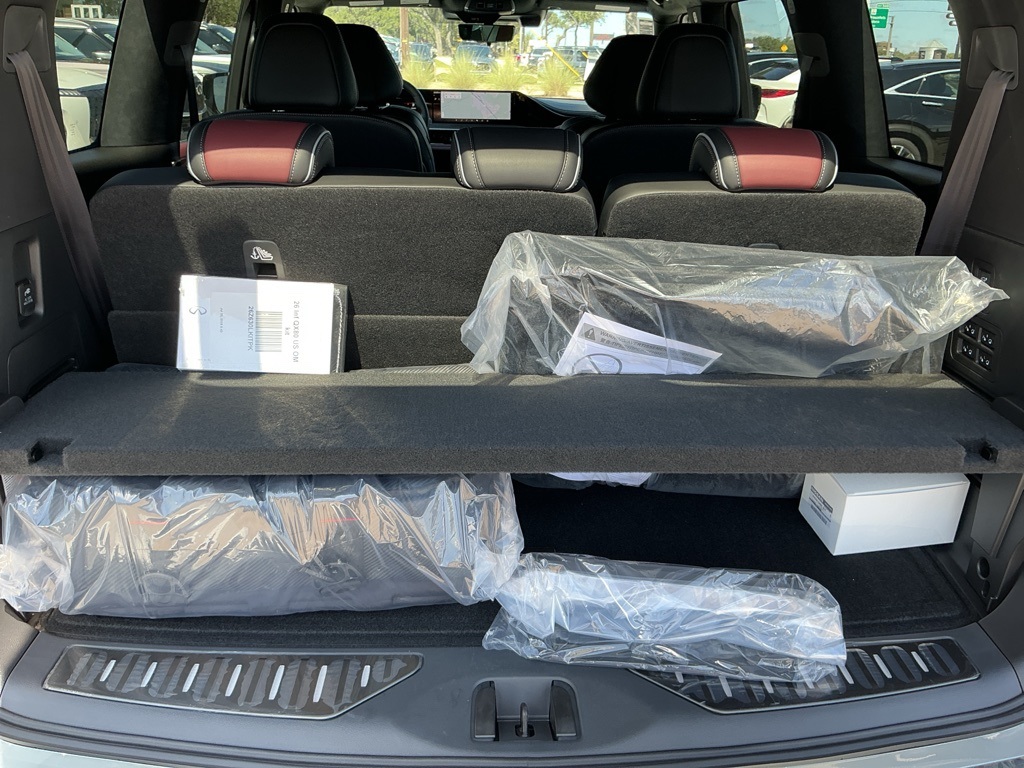 2026 Infiniti QX80 photo 28