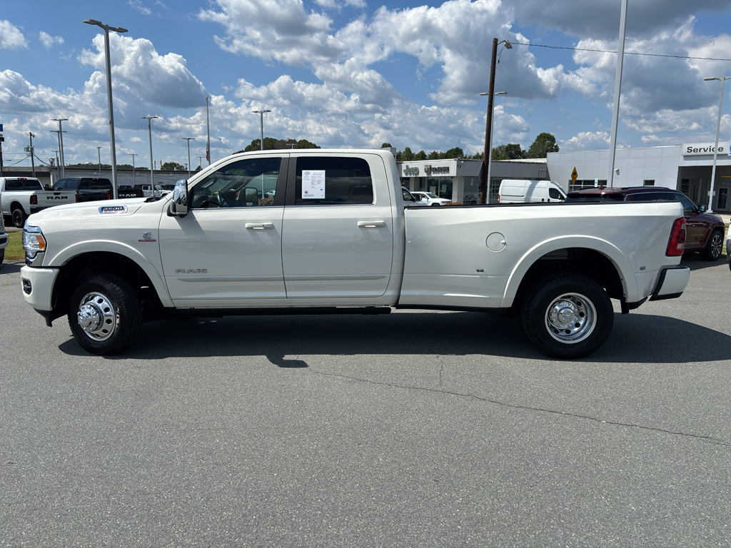 2024 Ram 3500 Limited photo 4