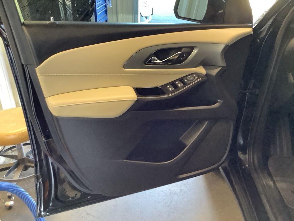 2023 Chevrolet Traverse LS photo 19