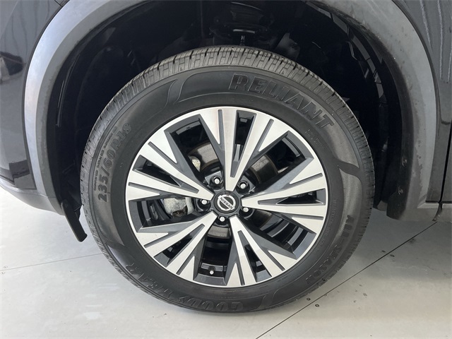 2021 Nissan Rogue SV photo 33