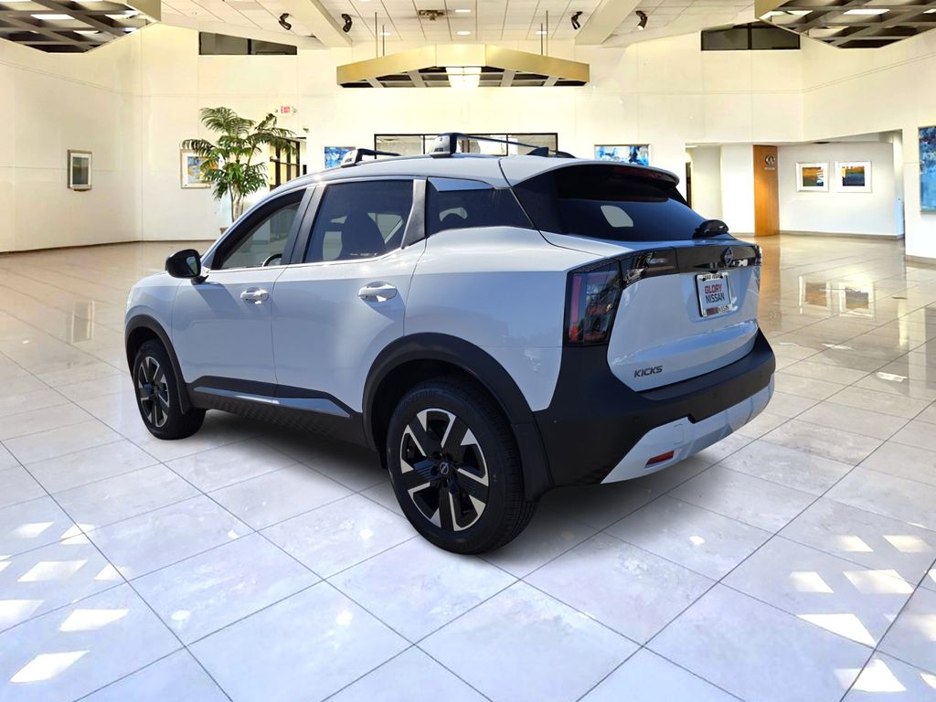 2026 Nissan Kicks SV photo 3