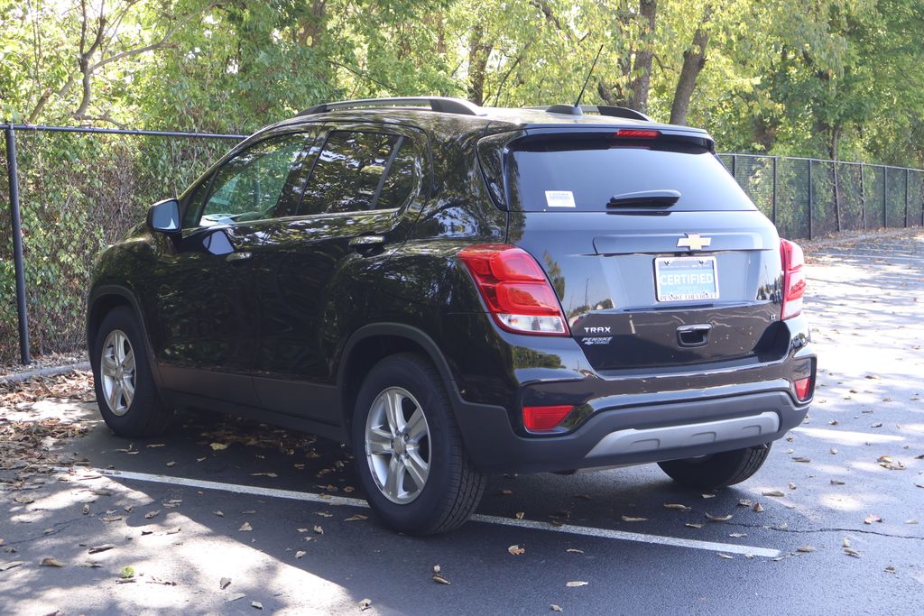 2020 Chevrolet Trax LT photo 2