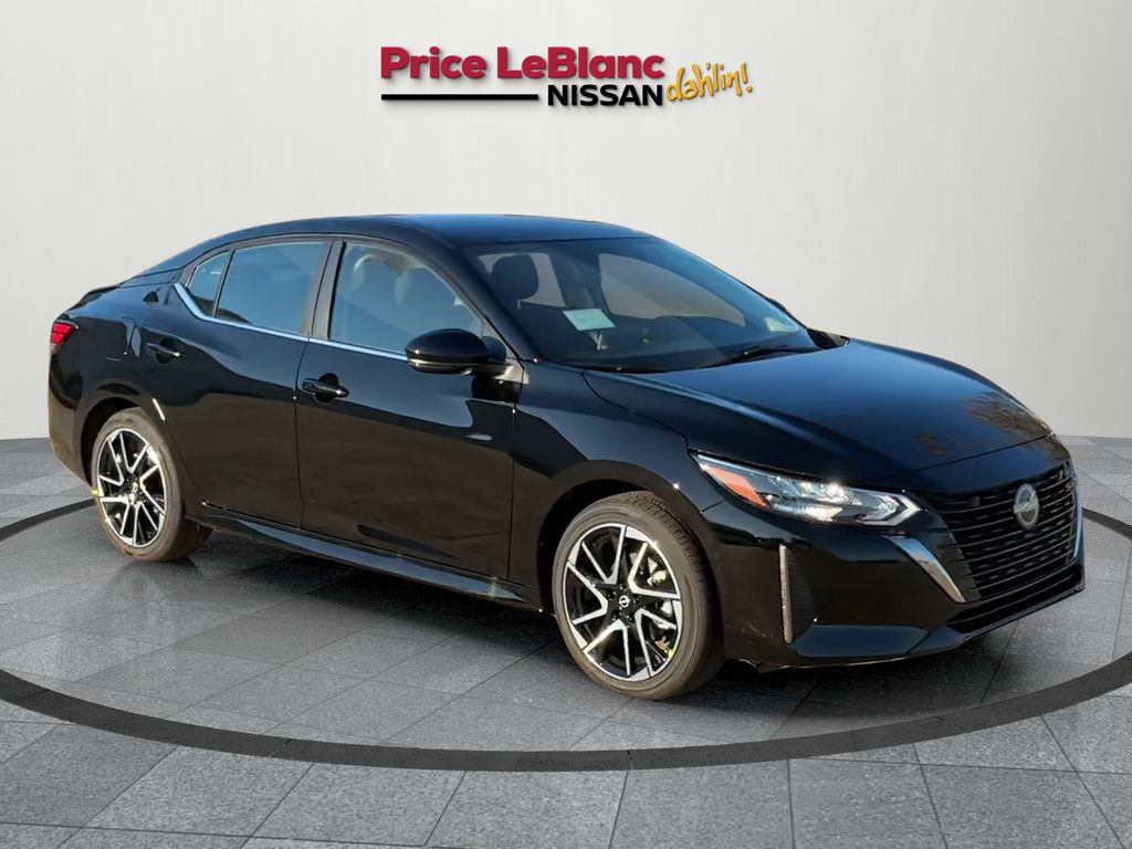 2025 Nissan Sentra SR's photo