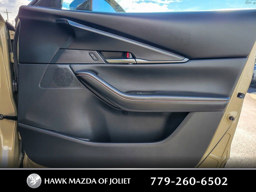 2025 MAZDA CX-30 - Image 20