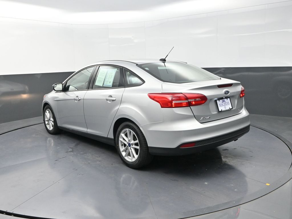 2018 Ford Focus SE photo 5
