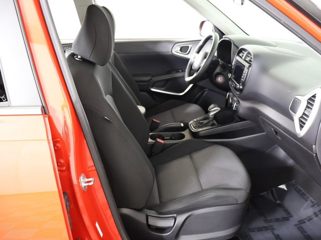 2022 Kia Soul LX photo 22