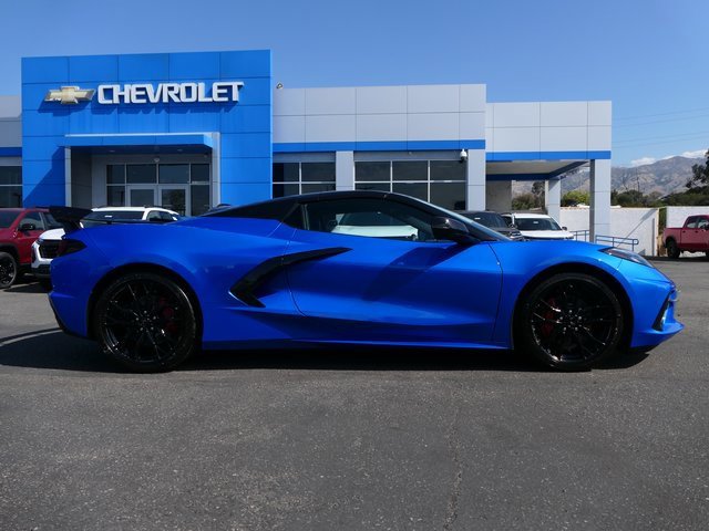 2025 Chevrolet Corvette Stingray 1LT photo 2