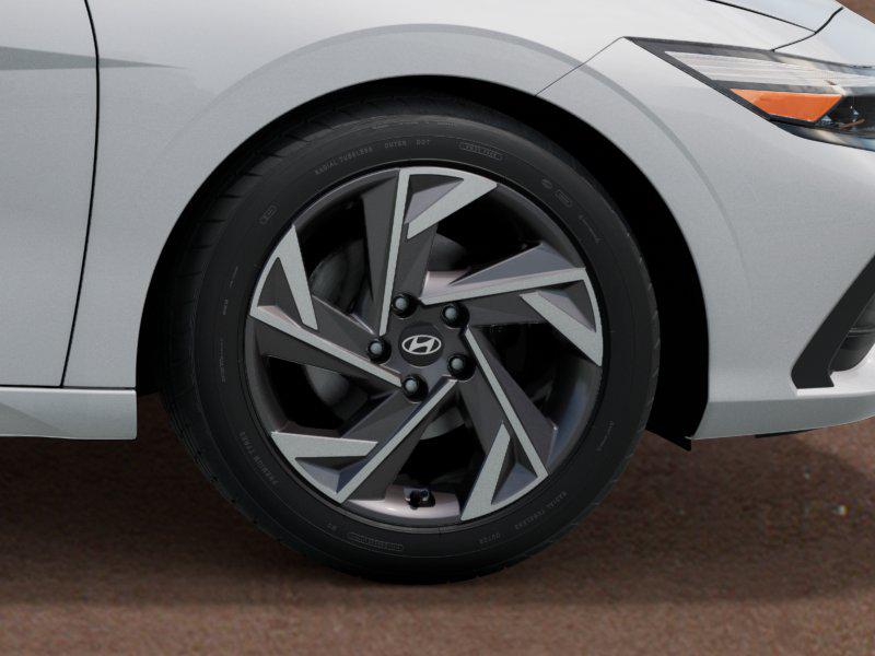 2025 Hyundai Elantra SEL Sport photo 7