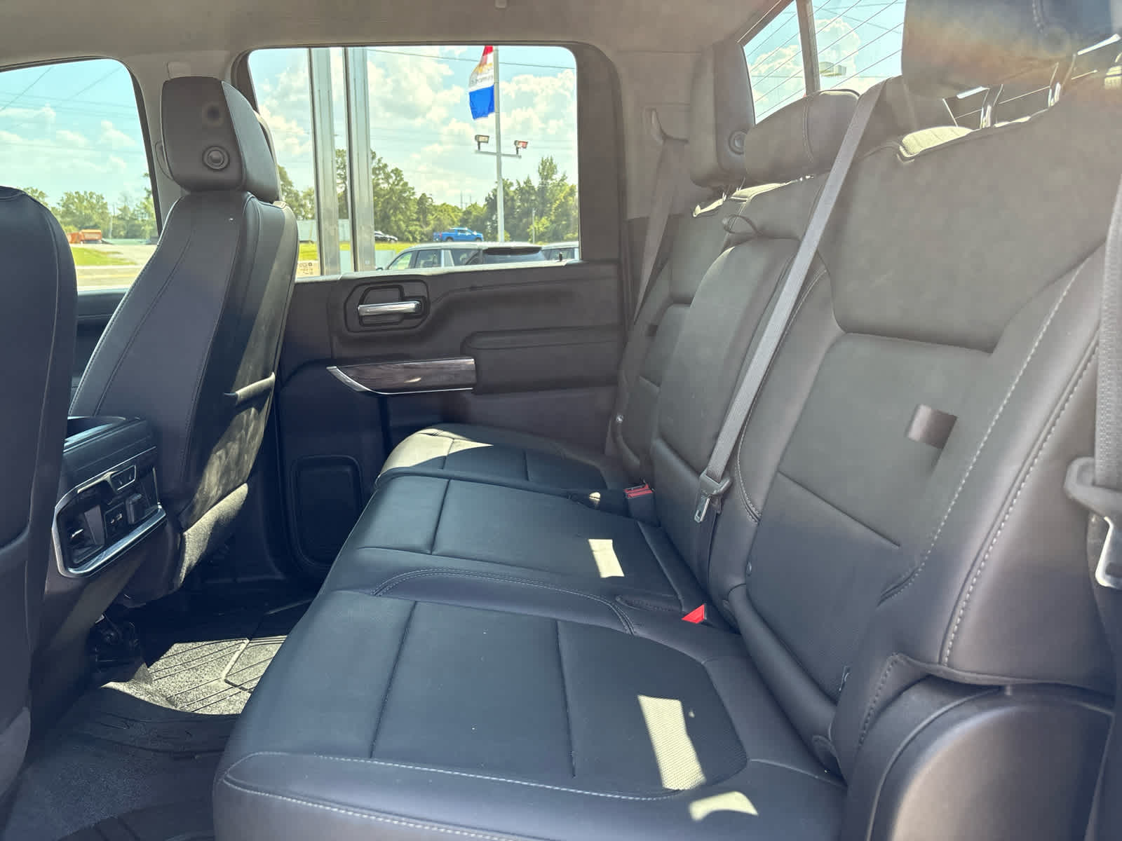 2020 Chevrolet Silverado 2500HD LTZ photo 32