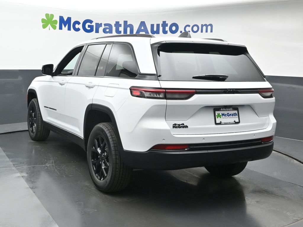2025 Jeep Grand Cherokee Altitude photo 21