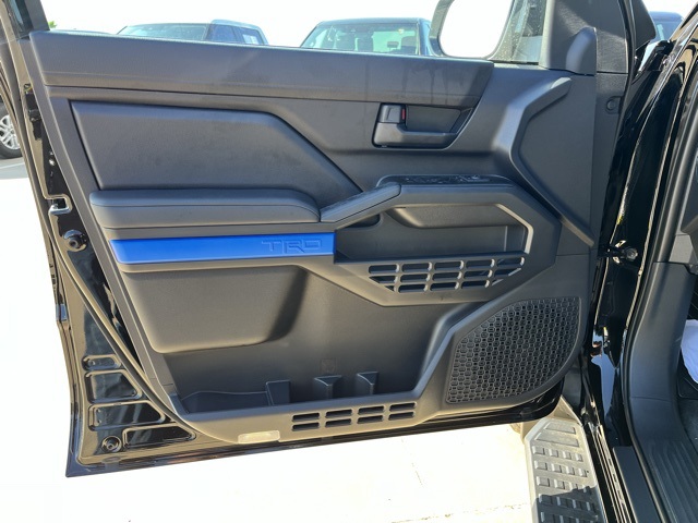 2025 Toyota 4Runner TRD 4WD photo 13
