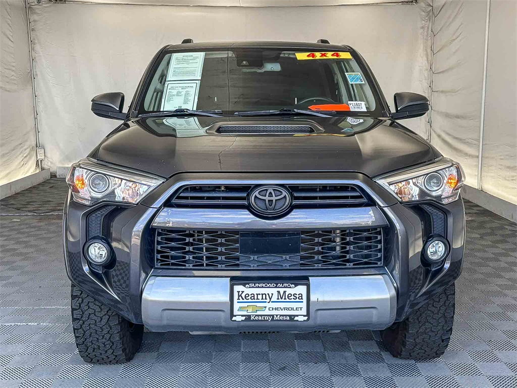 2020 Toyota 4Runner TRD Off-Road photo 2