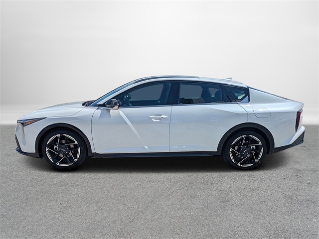 2025 Kia K4 GT-Line photo 6