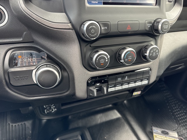 2023 Ram 2500 Tradesman photo 14