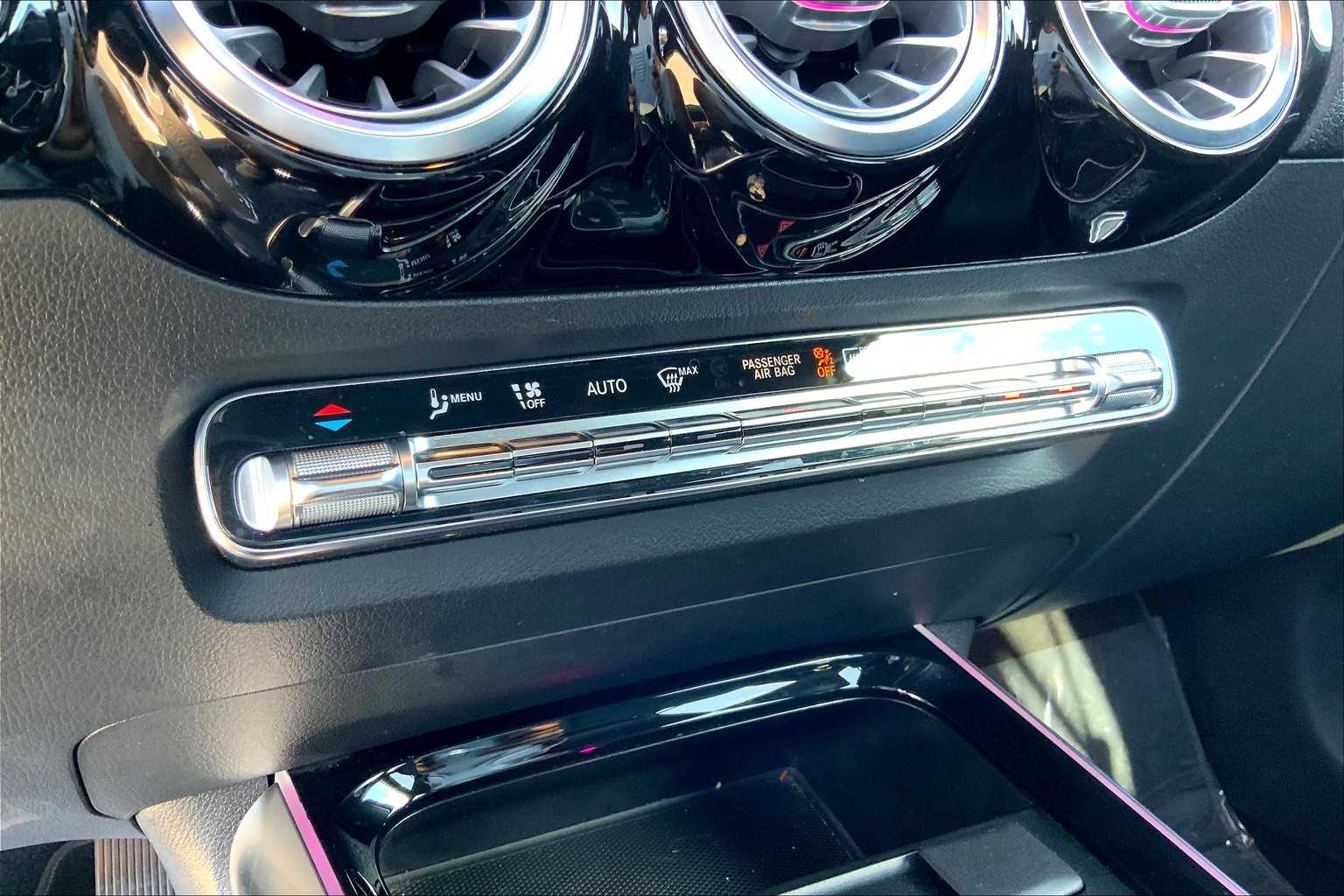 2021 Mercedes Benz GLA 250 photo 30