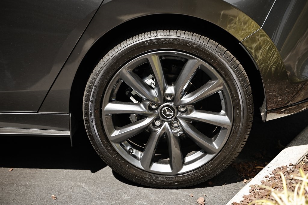 2025 Mazda Mazda3 2.5 s Preferred Hatchback photo 10