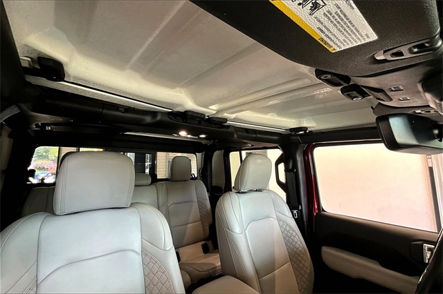 2021 Jeep Gladiator High Altitude photo 21