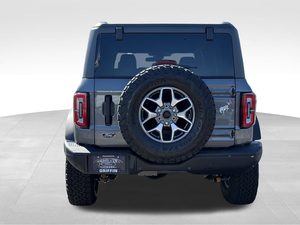 2025 Ford Bronco Badlands photo 6