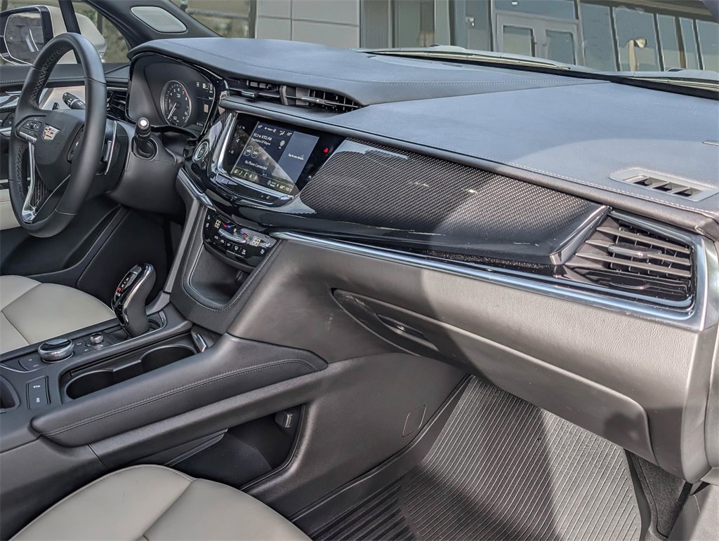 2025 Cadillac XT6 Sport photo 24