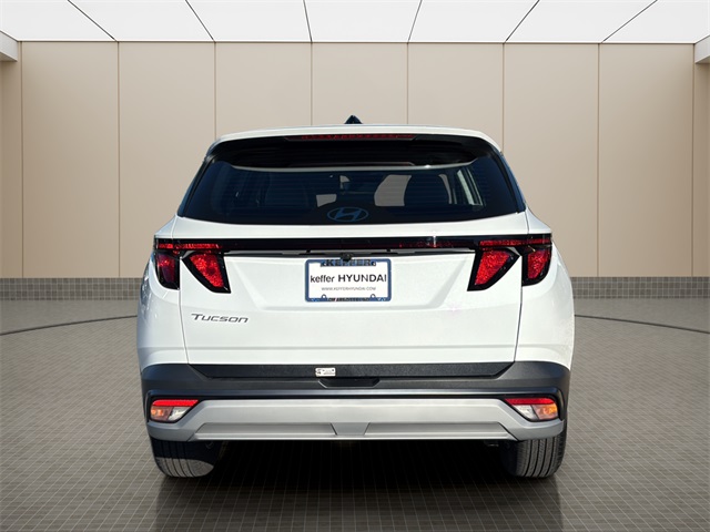 2025 Hyundai Tucson SE photo 4