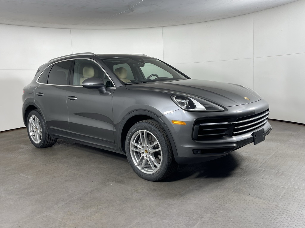 2022 Porsche Cayenne Base photo 9