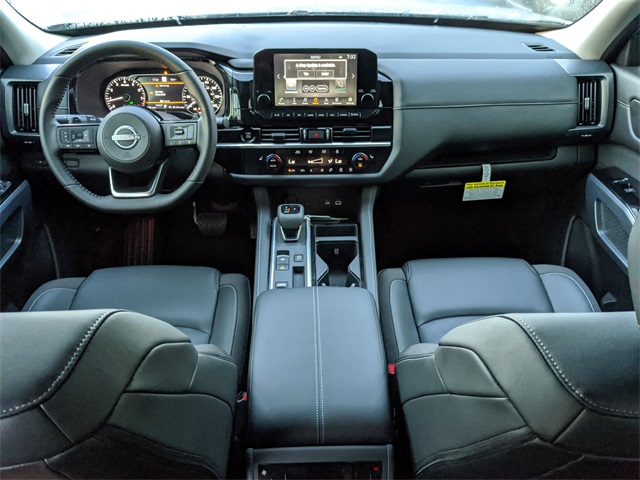 2025 Nissan Pathfinder SL photo 6