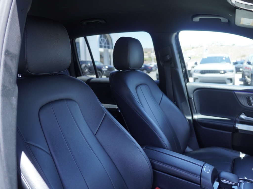 2020 Mercedes Benz GLB 250 photo 23