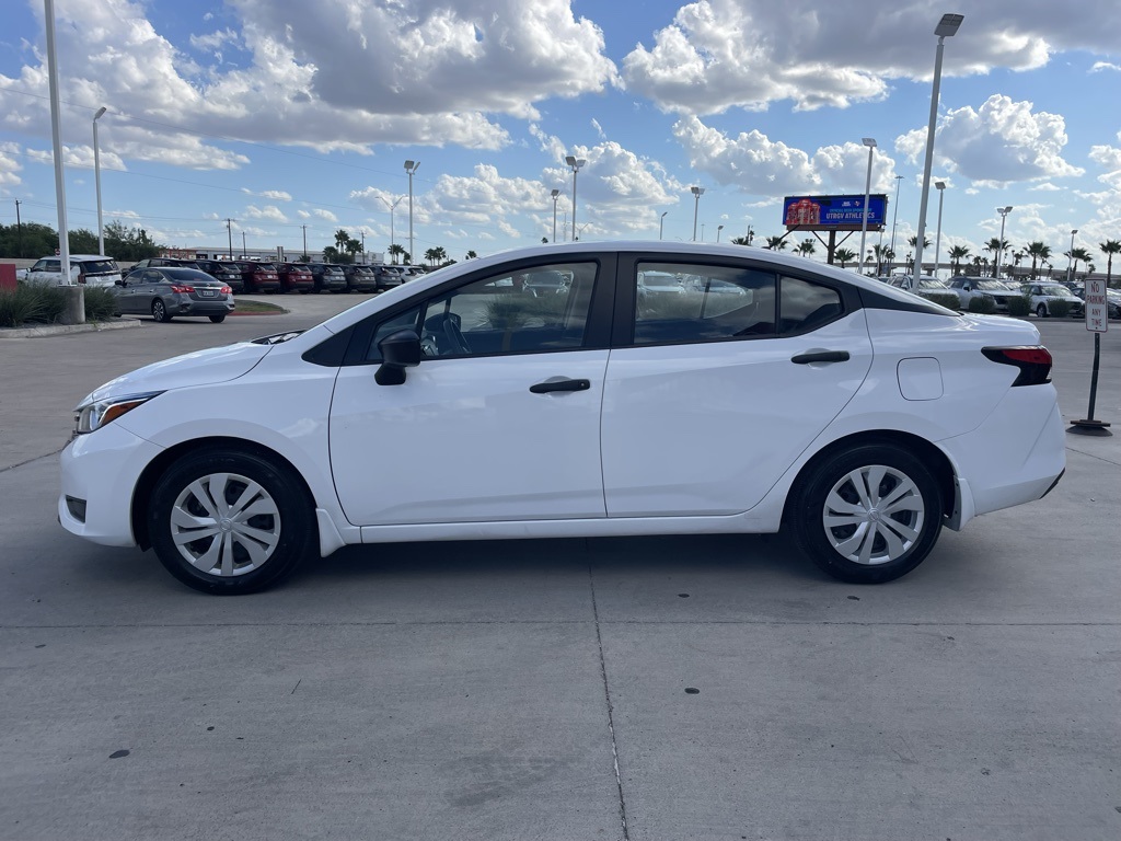 2024 Nissan Versa 1.6 S photo 2