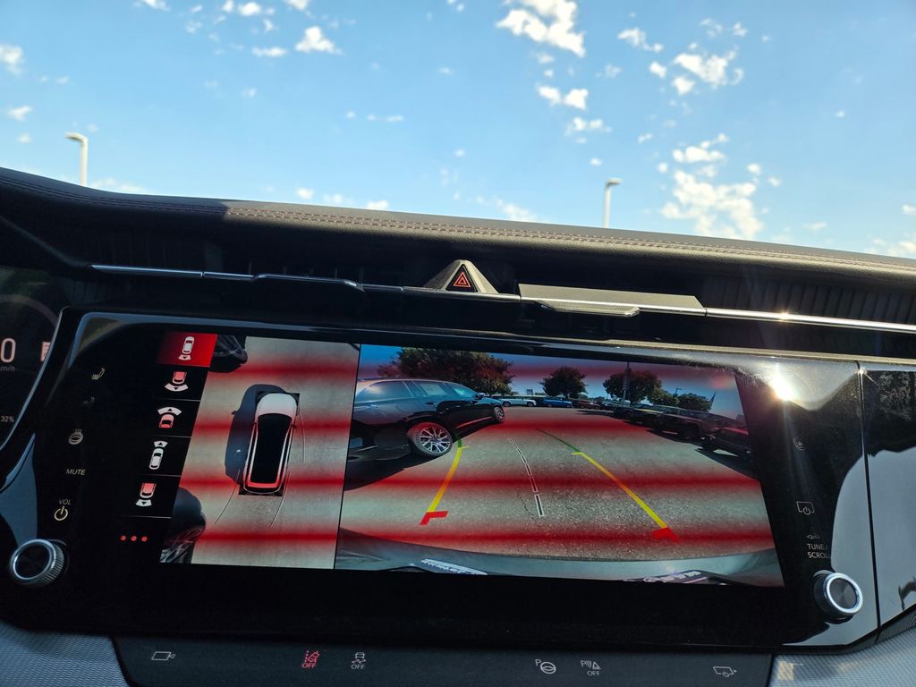 2025 Jeep Wagoneer S Launch Edition photo 8